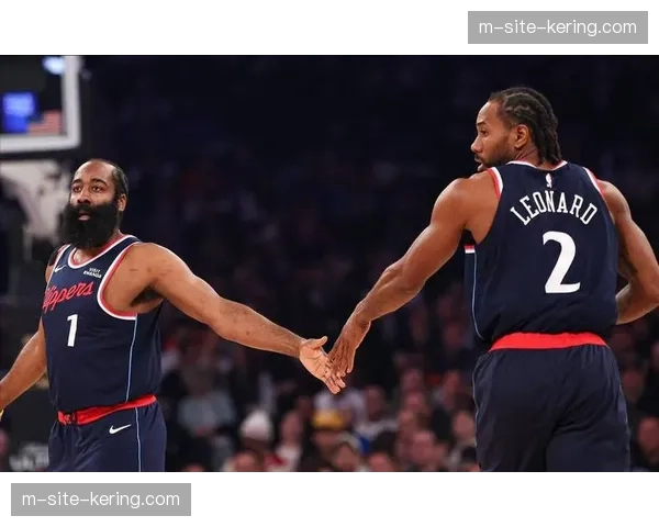 快船加时赛防守强度提升 伦纳德关键攻防转换锁定胜局